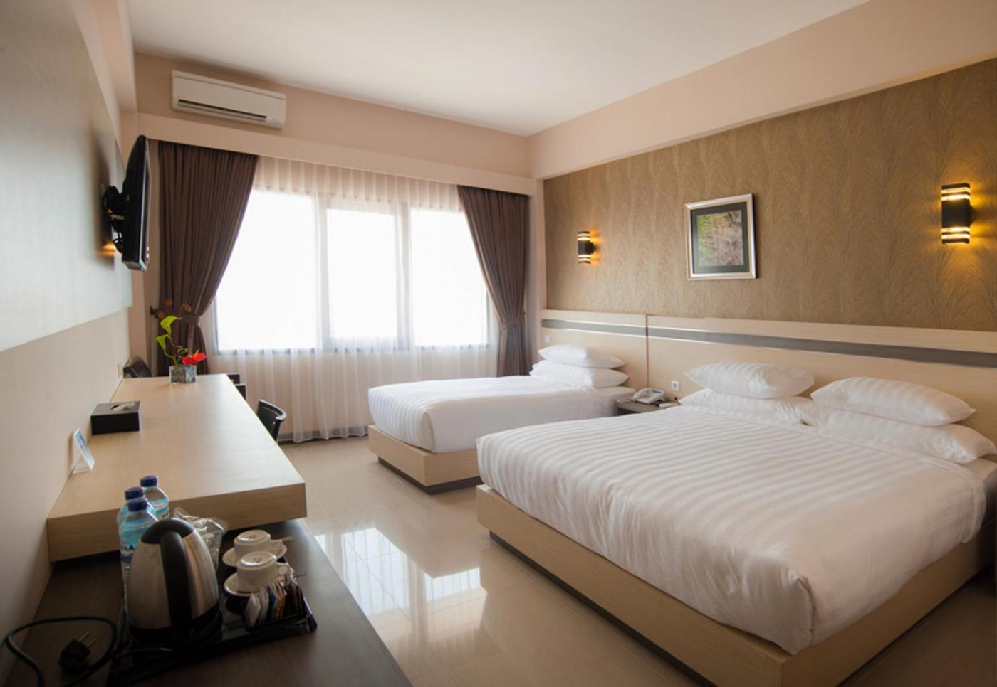 Lombok Raya Hotel Mataram Eksteriør bilde
