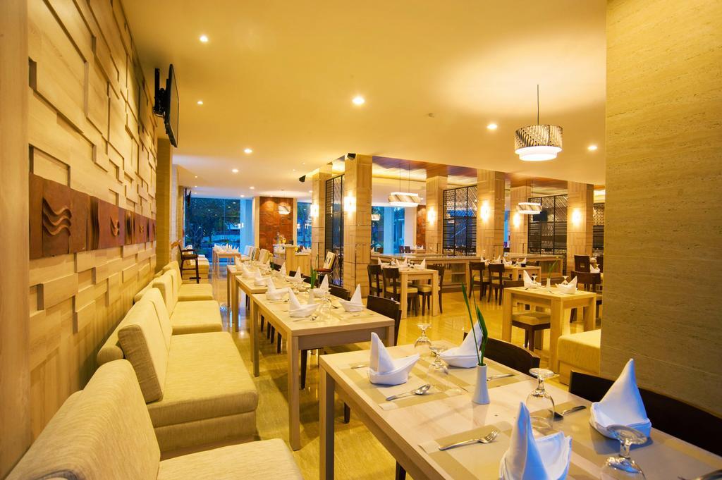 Lombok Raya Hotel Mataram Eksteriør bilde